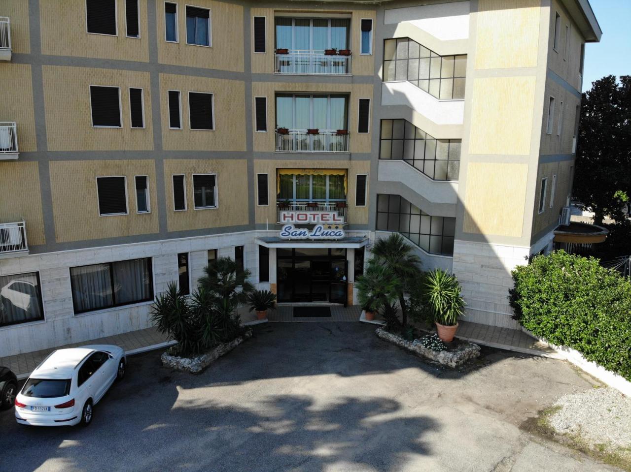 Hotel San Luca Россано Экстерьер фото